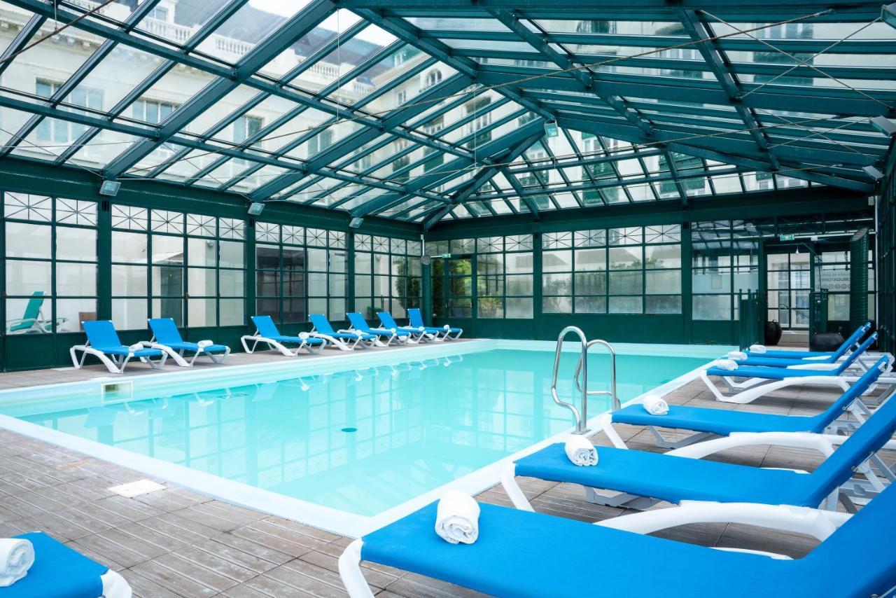 Sowell Hotels Le Beach Trouville-sur-Mer Dış mekan fotoğraf